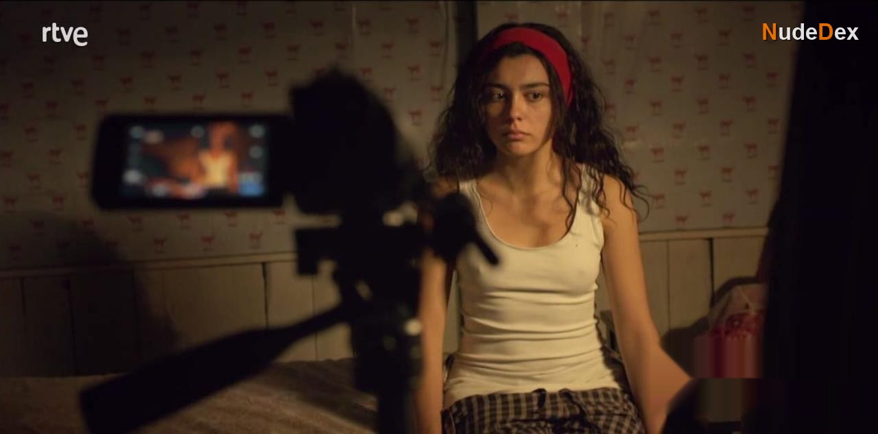 Carla Diaz in The Hunt, photo 1