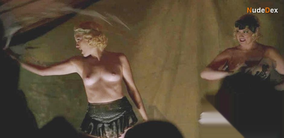 Carla Gallo in Carnivale, photo 17