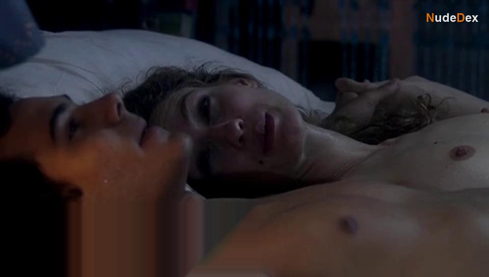 Carla Sanchez in Madrigal, photo 7