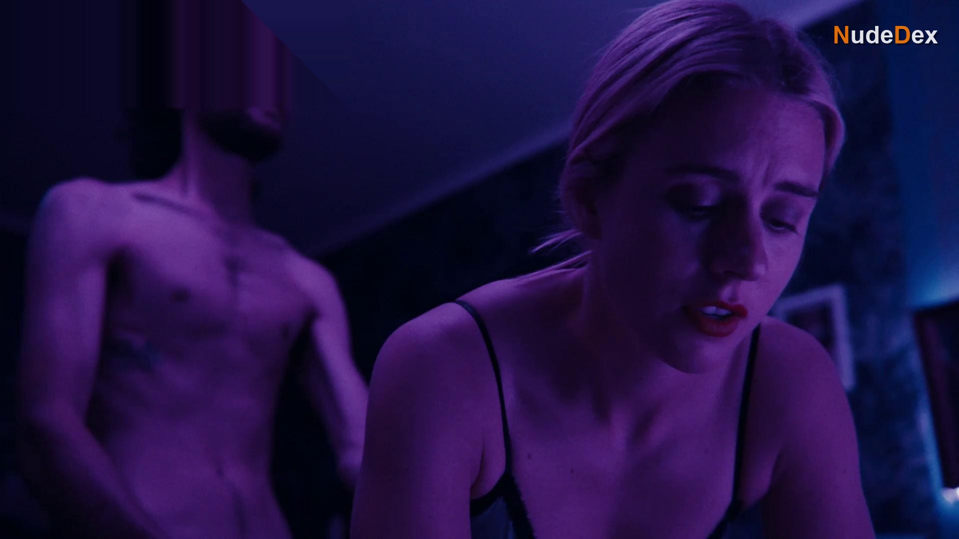 Carla Sehn in Diary Of A Ditched Girl, photo 4