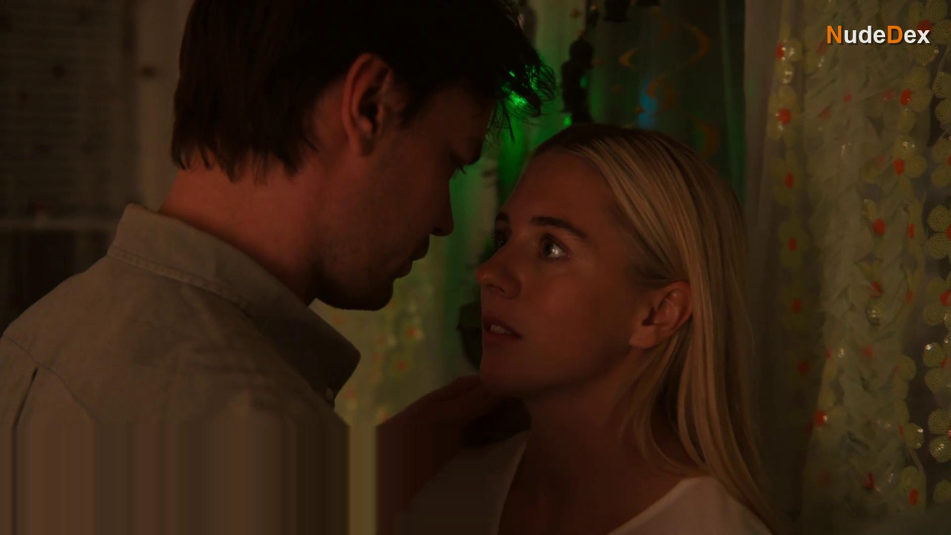 Carla Sehn in Diary Of A Ditched Girl, photo 8