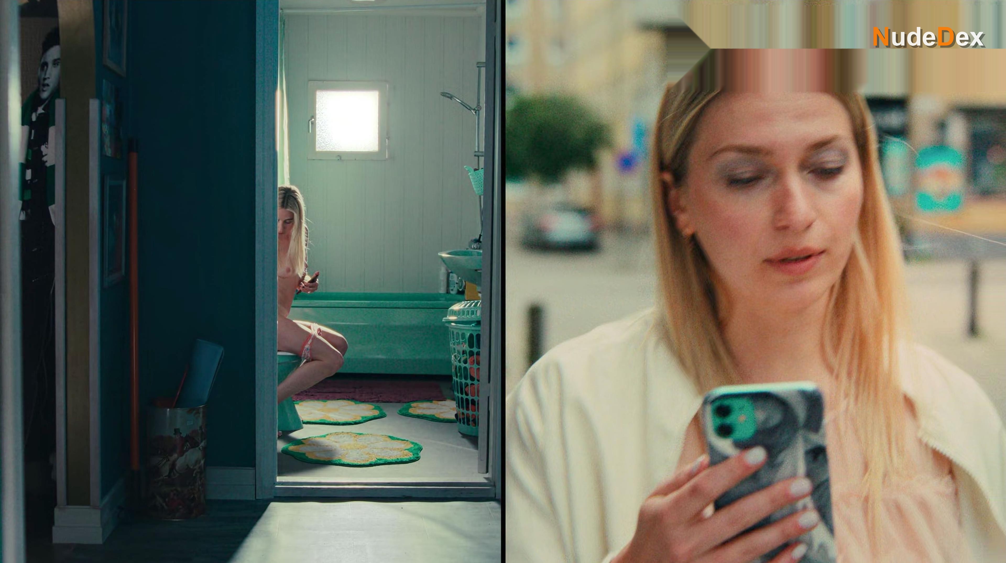 Carla Sehn in Diary Of A Ditched Girl, photo 16