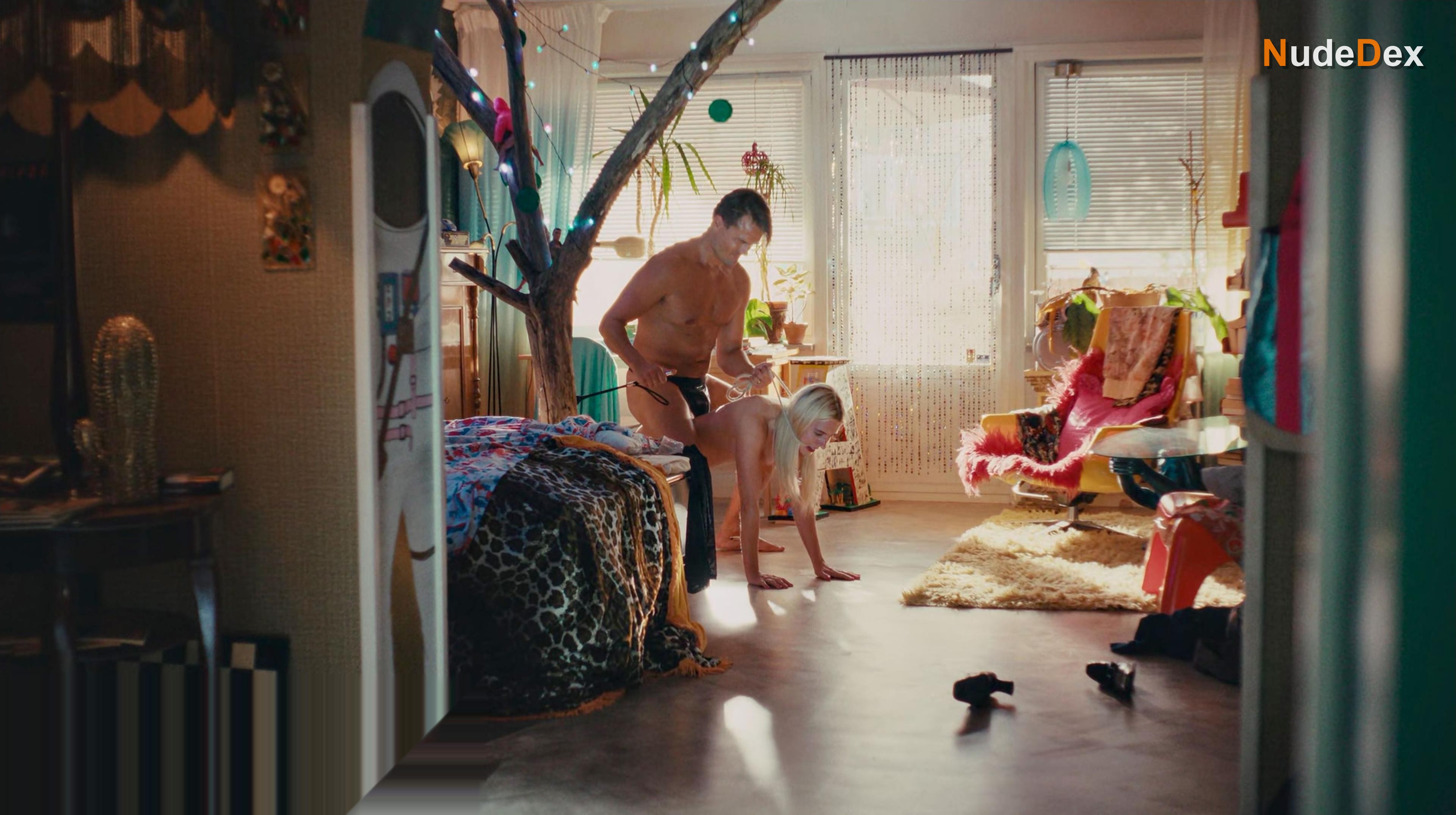 Carla Sehn in Diary Of A Ditched Girl, photo 20