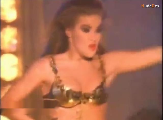 Carmen Electra in Carmen Electra Go Go Dancer, photo 4