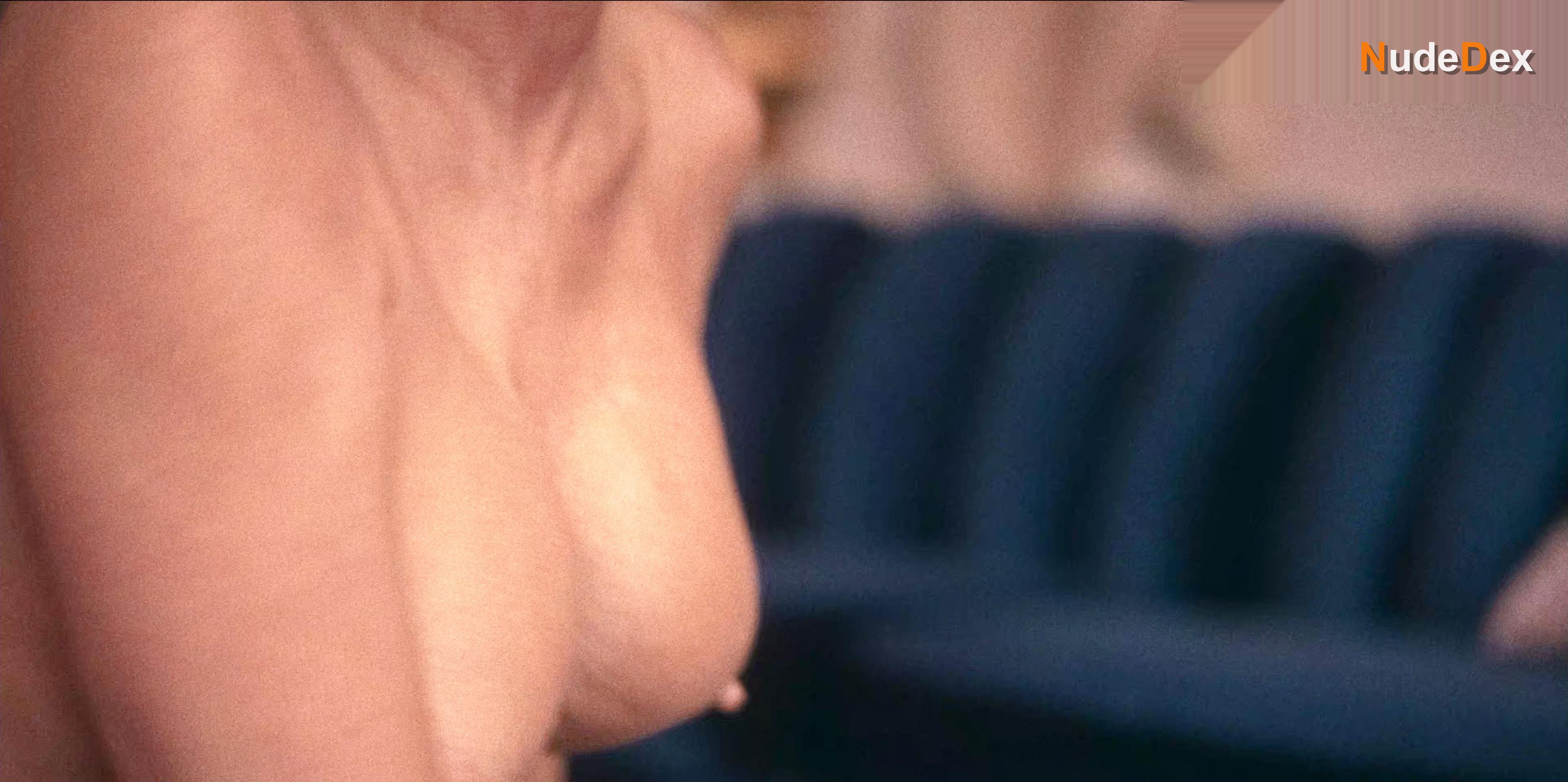 Carmen Electra in Joey