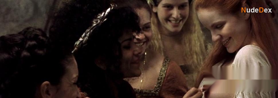 Carolina Bona in Mad Love, photo 2