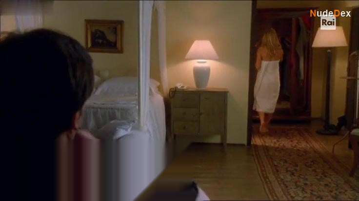 Carolina Crescentini in Mai Per Amore, photo 1