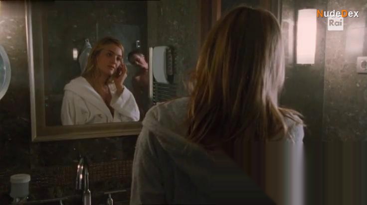 Carolina Crescentini in Mai Per Amore, photo 13