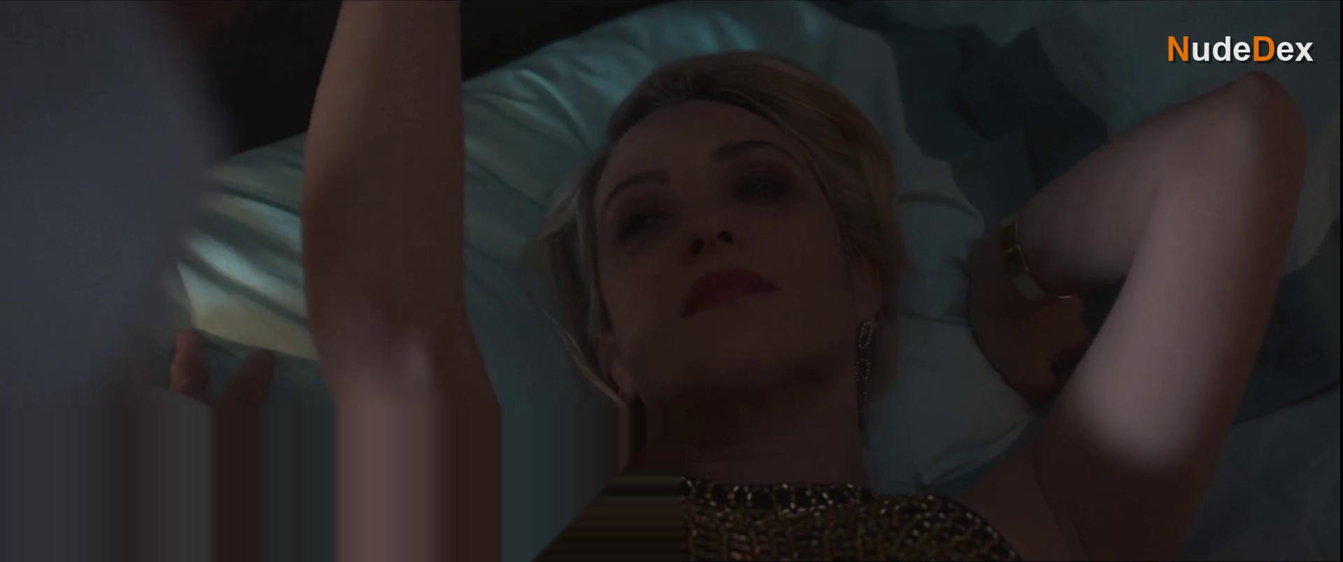 Carolina Crescentini in Mrs Playmen, photo 20