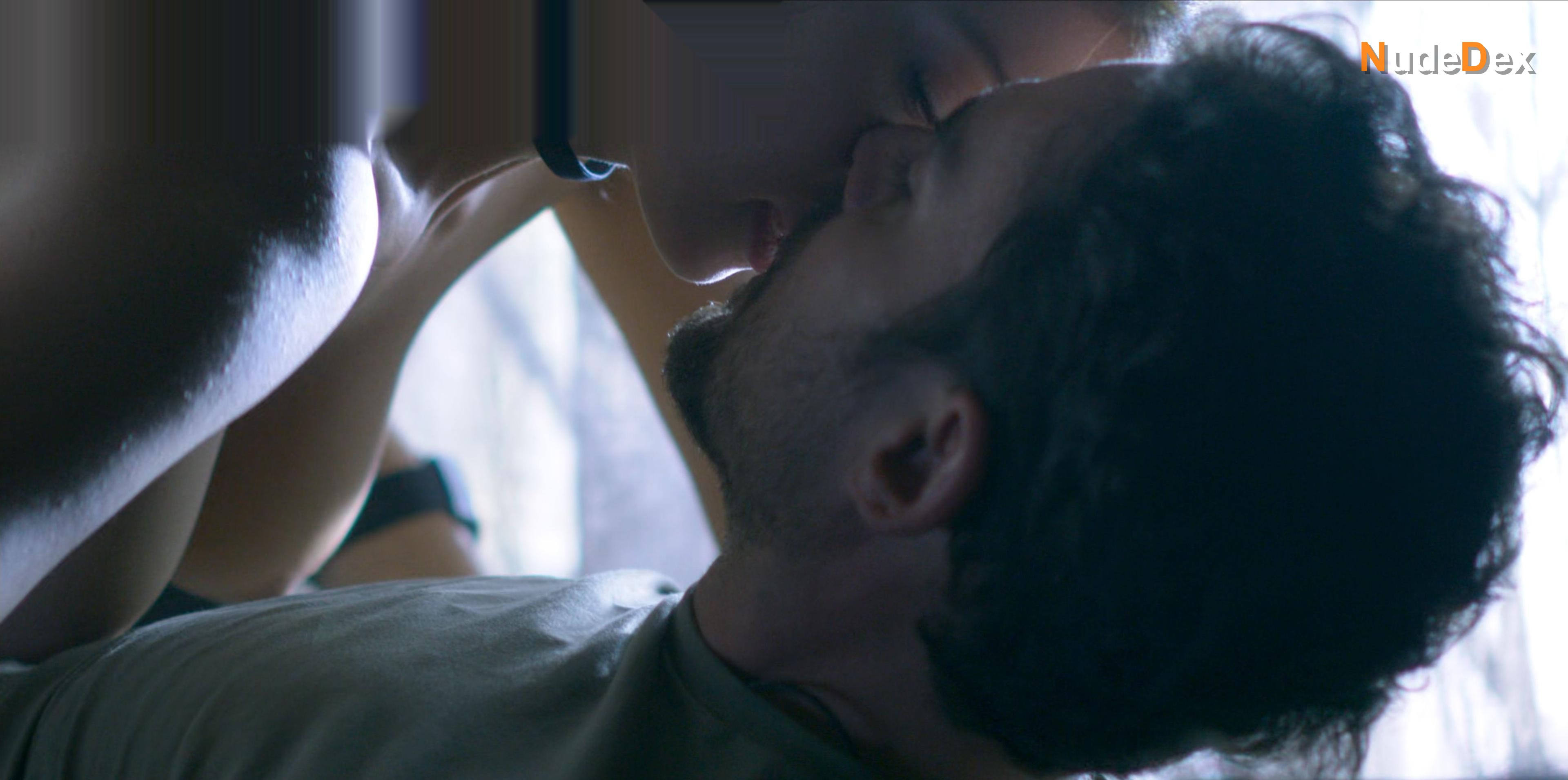 Carolina Miranda in Who Killed Sara?, photo 3