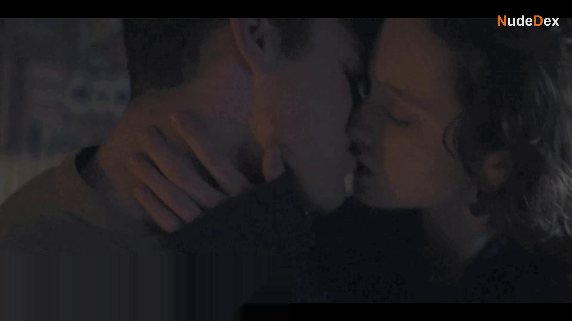 Caroline Barnard in Osmy Den, photo 8