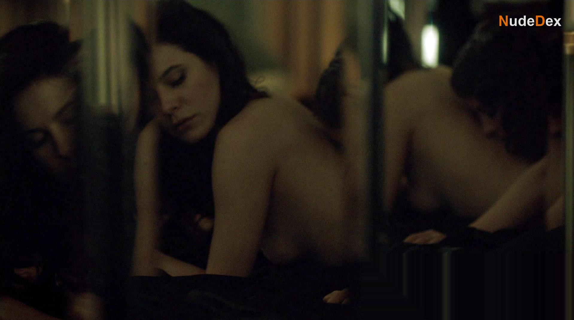 Caroline Dhavernas in Hannibal, photo 3