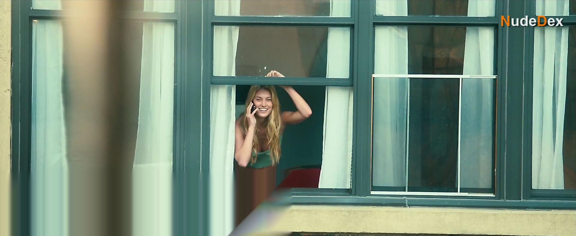 Caroline Lowe Nude Scene in How To Be Single