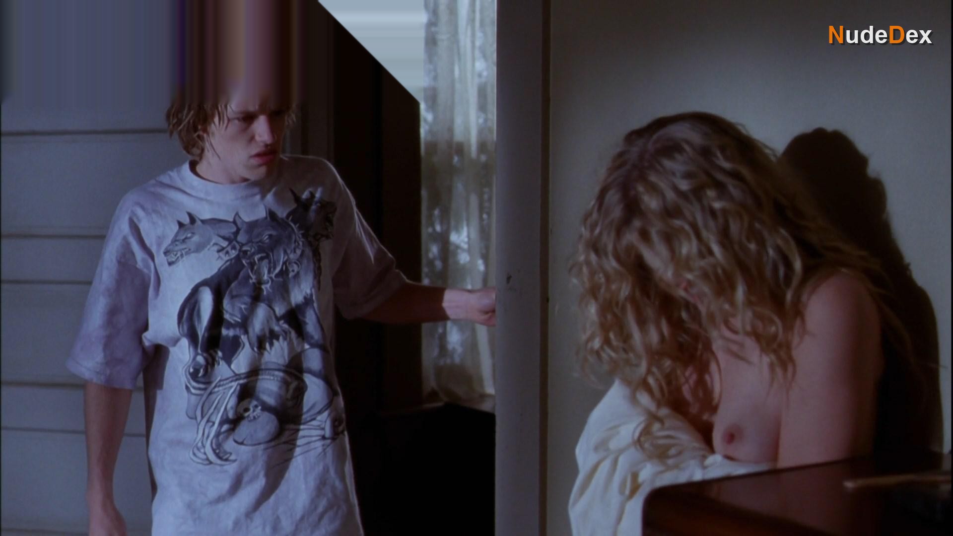 Carrie Anne Fleming in Masters Of Horror, photo 4