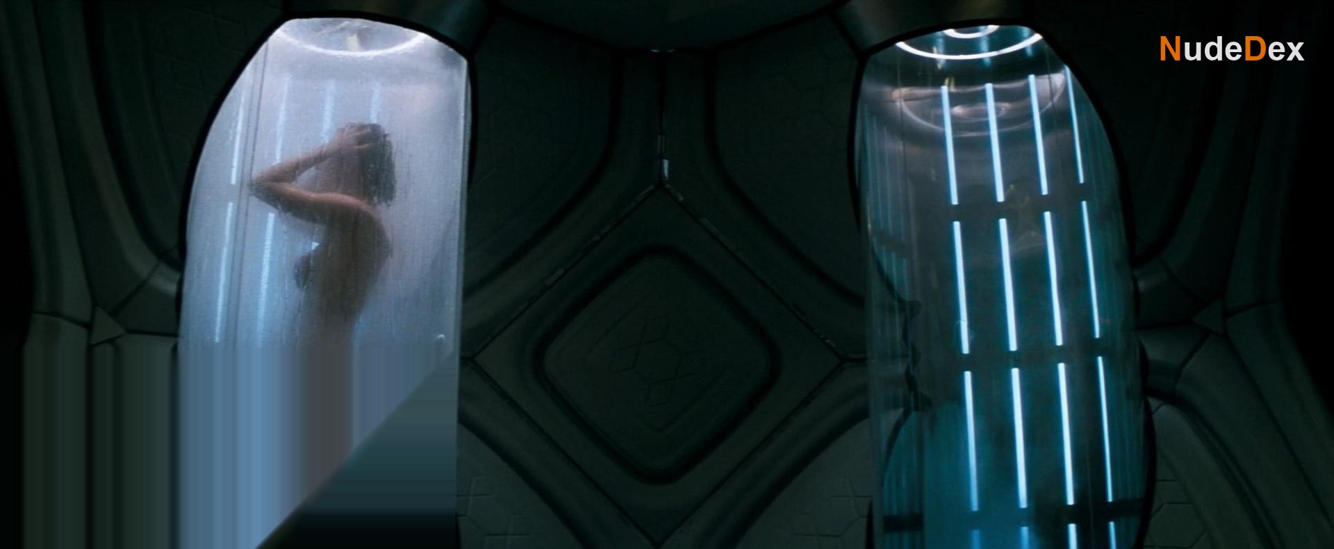 Carrie-anne Moss in Red Planet, photo 1