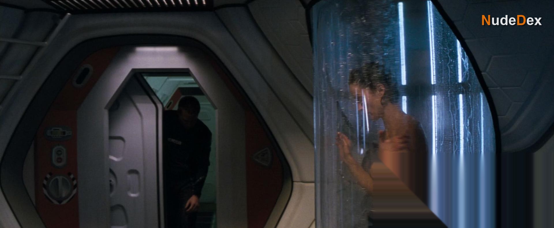 Carrie-anne Moss in Red Planet, photo 3