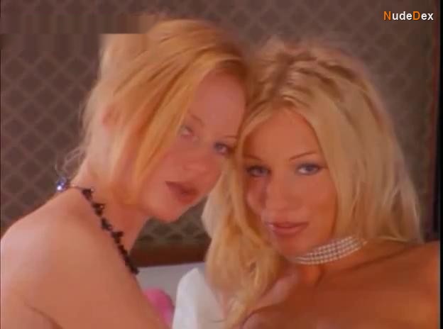Carrie Phenix in Erotic Confessions, photo 7