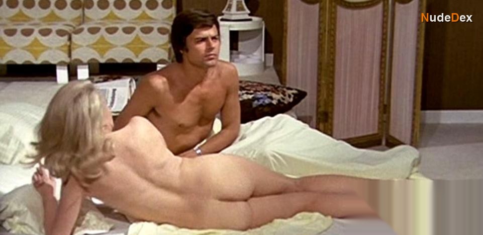 Carroll Baker in Paranoia, photo 6