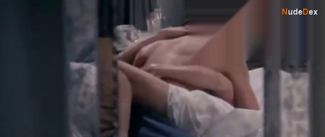Carroll Baker in The Sweet Body Of Deborah, photo 12