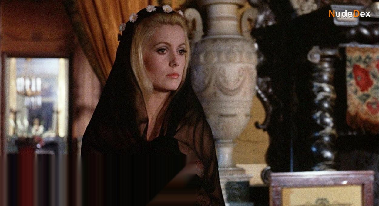 Belle De Jour in Belle De Jour, photo 3