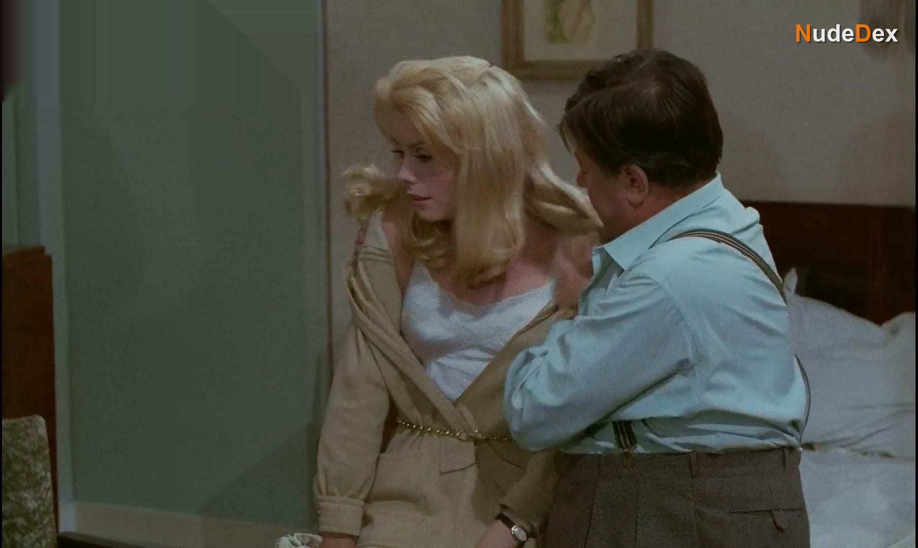Belle De Jour in Belle De Jour, photo 9