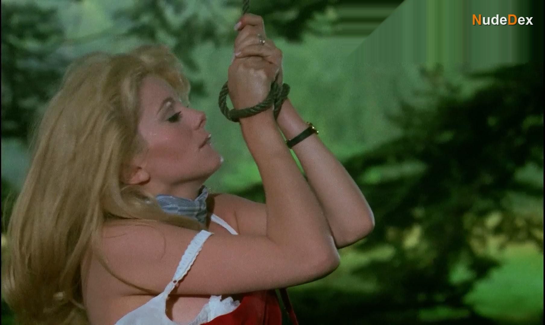Belle De Jour in Belle De Jour, photo 24