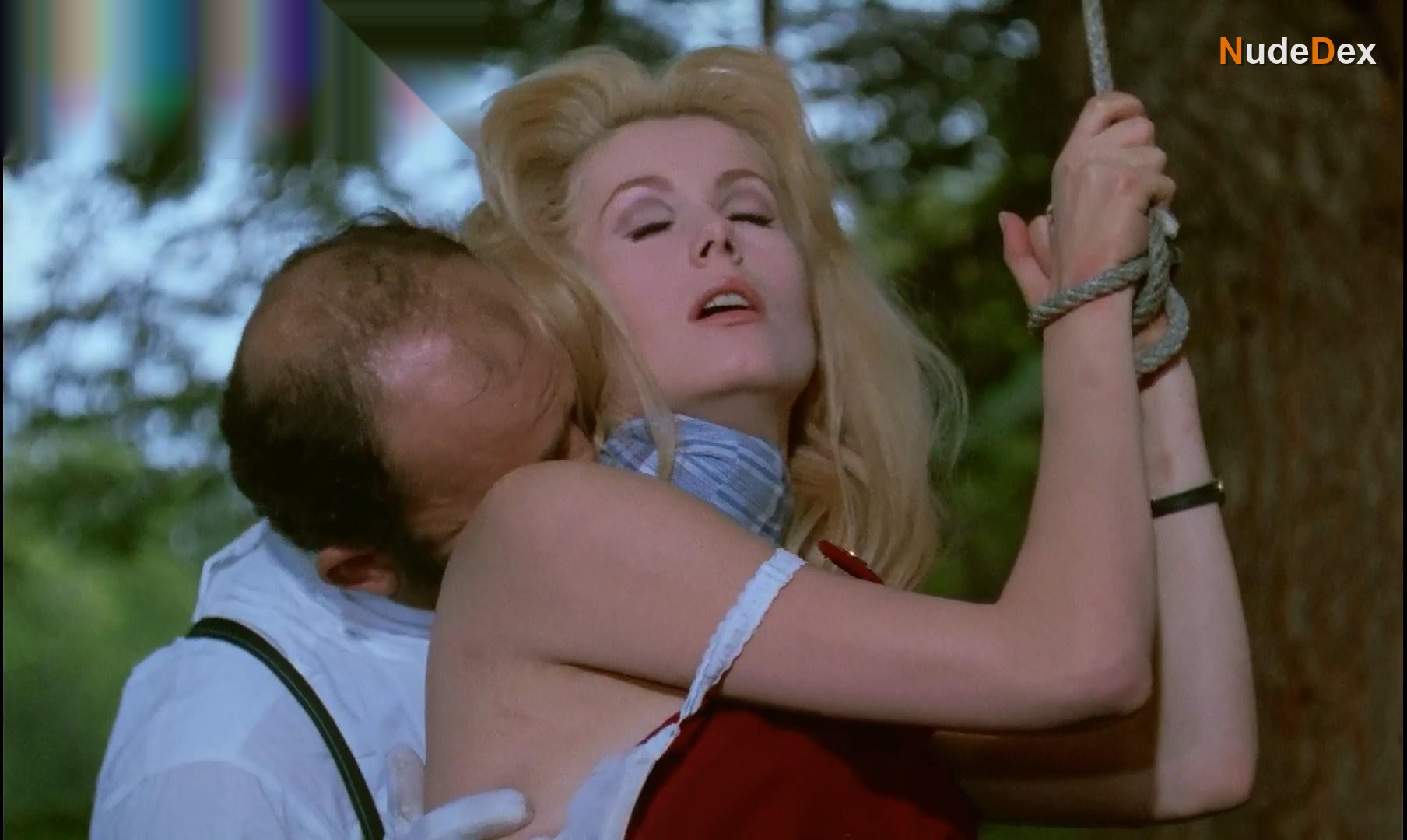 Belle De Jour in Belle De Jour, photo 29