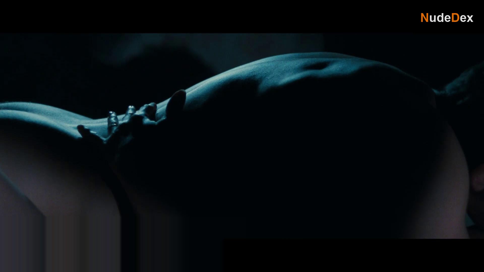 Catherine Deneuve in Le Lieu Du Crime, photo 3