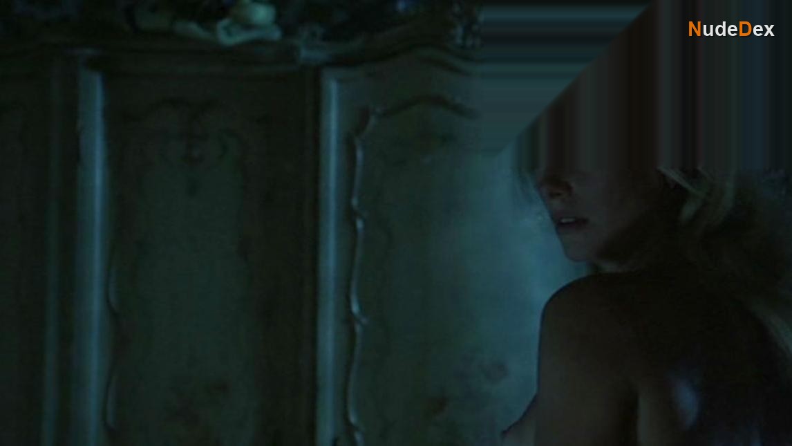 Catherine Deneuve in Le Sauvage, photo 1
