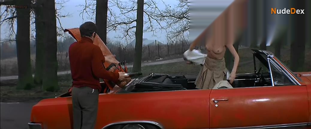 Catherine Deneuve in Mississippi Mermaid, photo 12