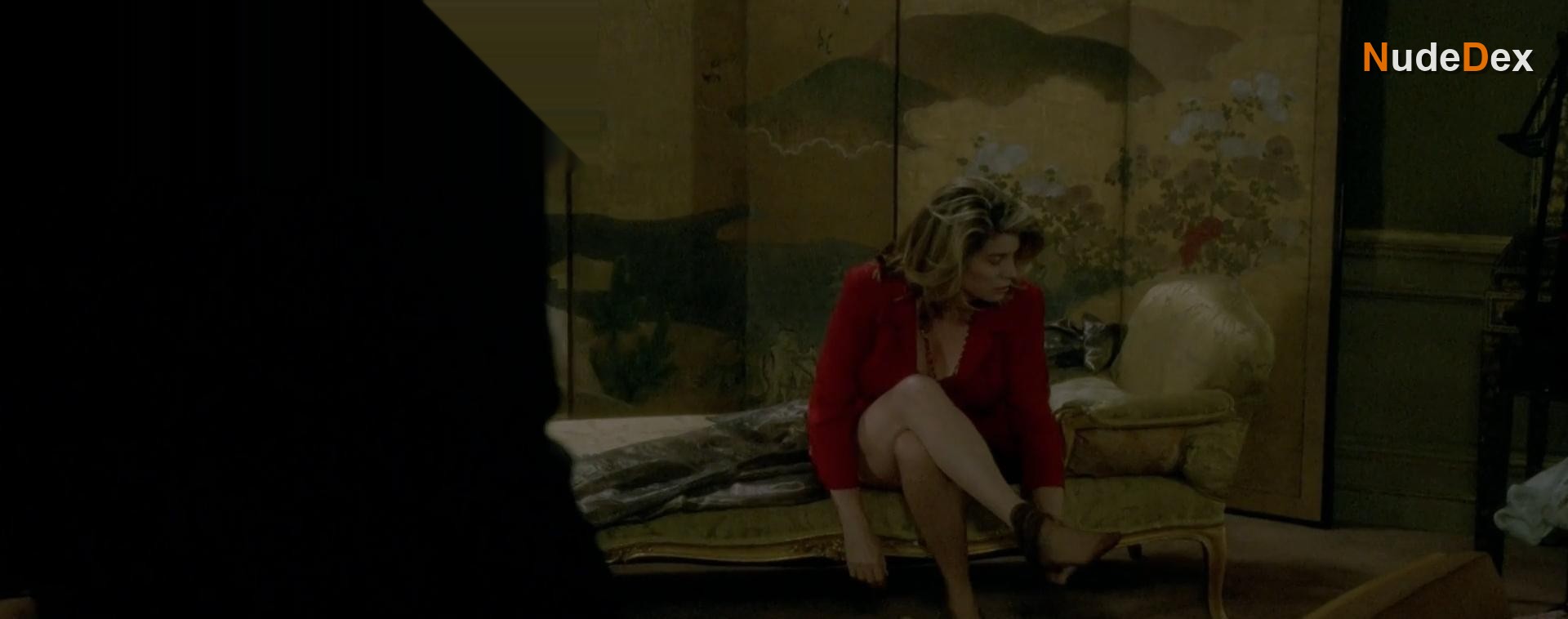 Catherine Deneuve in Place Vendome, photo 2