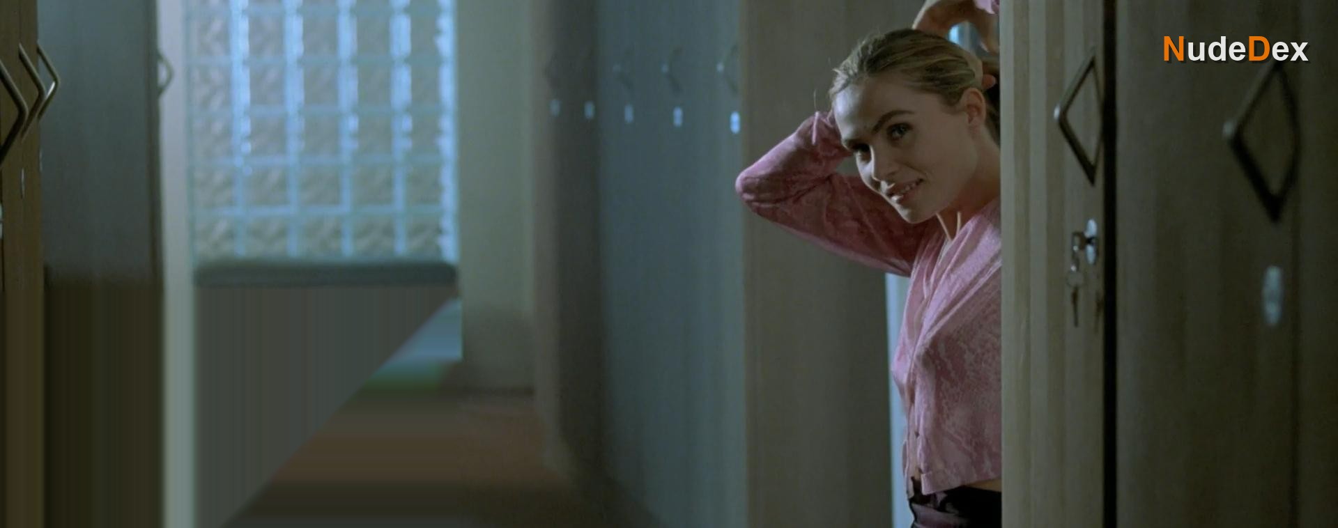 Catherine Deneuve in Place Vendome, photo 5