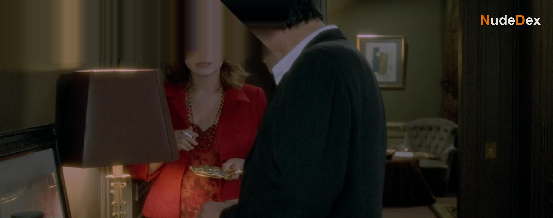 Catherine Deneuve in Place Vendome, photo 14