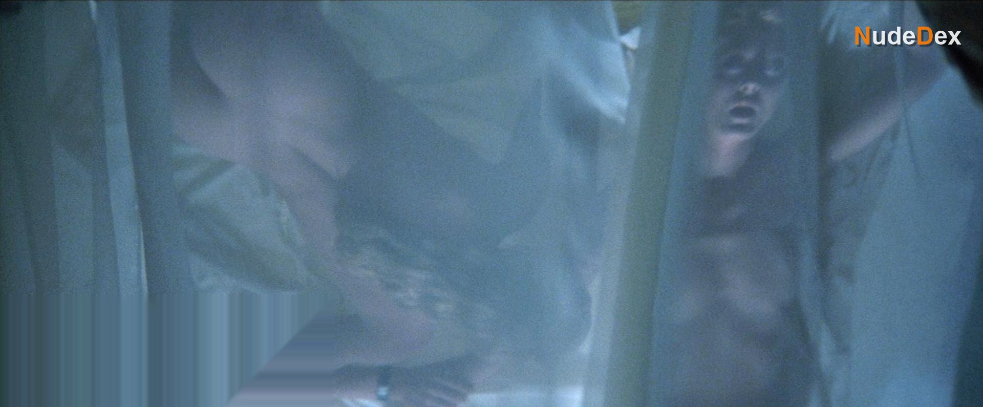 Catherine Deneuve in The Hunger, photo 3