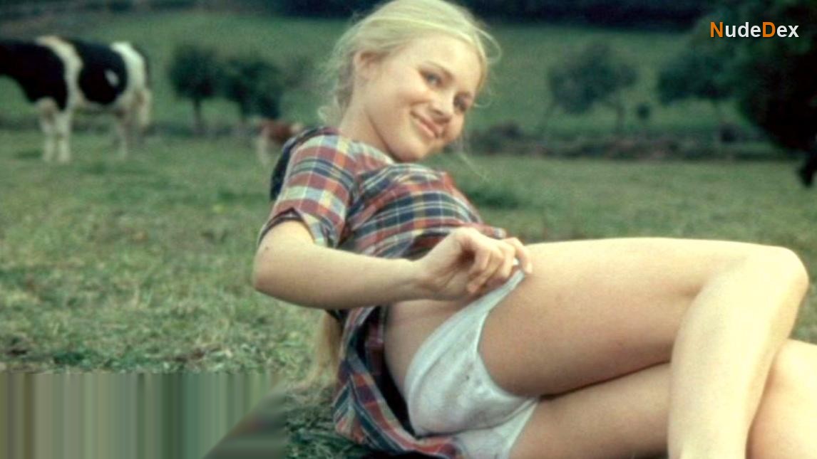 Catherine Wagener in Don T Deliver Us From Evil, photo 8