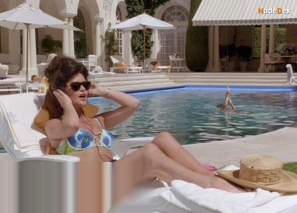 Catherine Zeta-jones in Splitting Heirs, photo 3