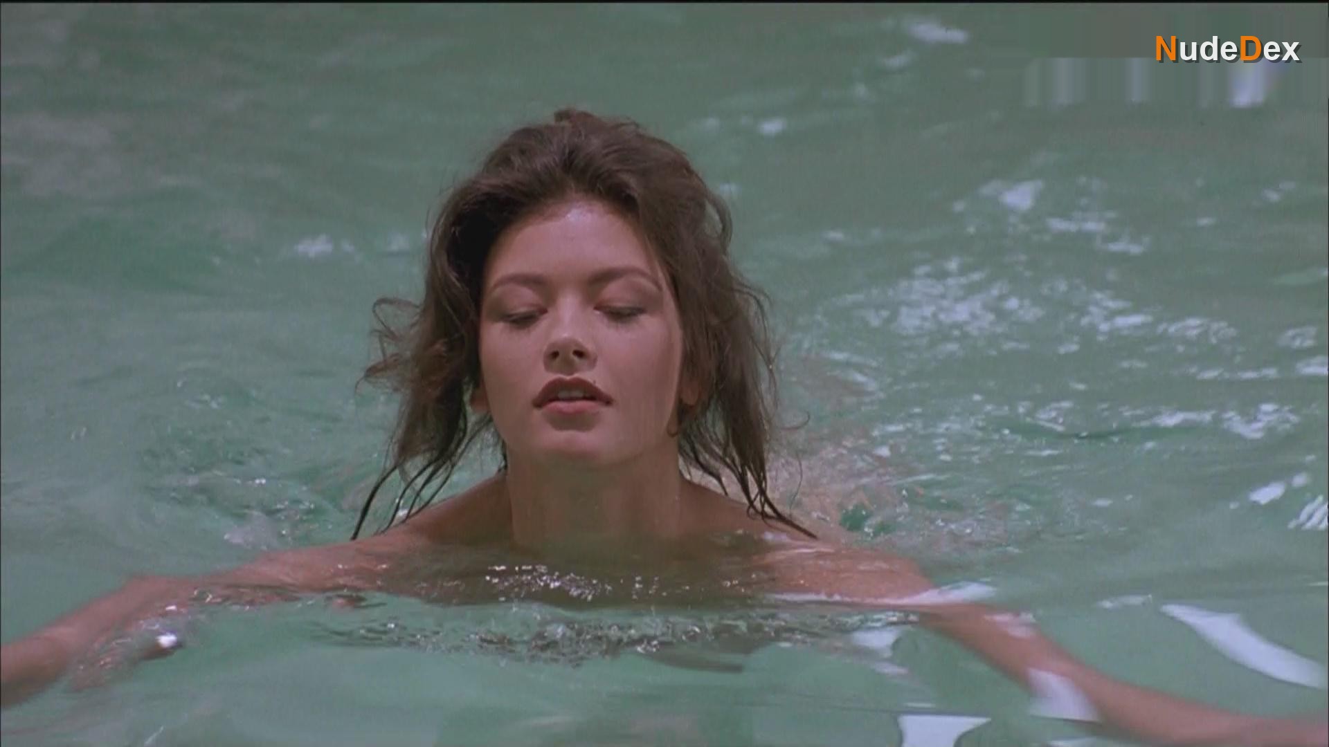 Catherine Zeta-jones in Splitting Heirs, photo 17