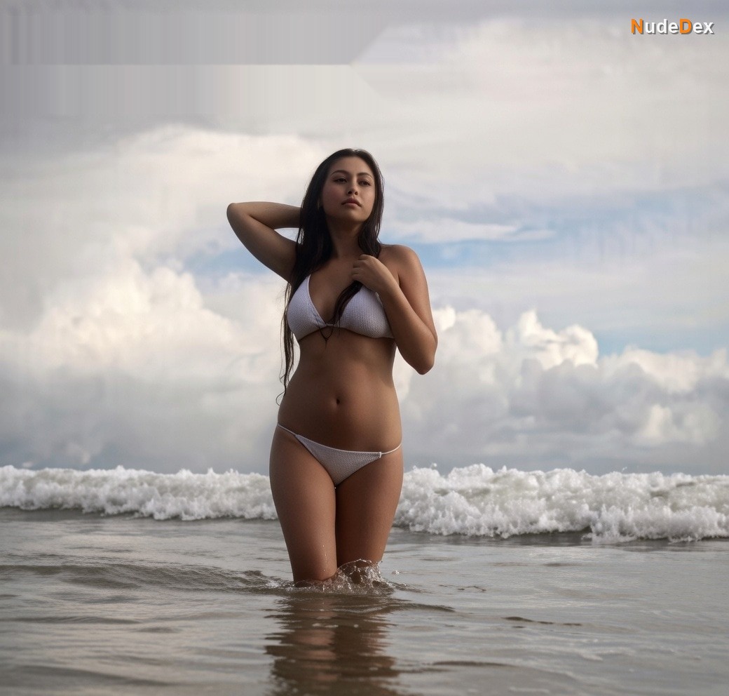Celine Evangelista in Jenglot Pantai Selatan, photo 11