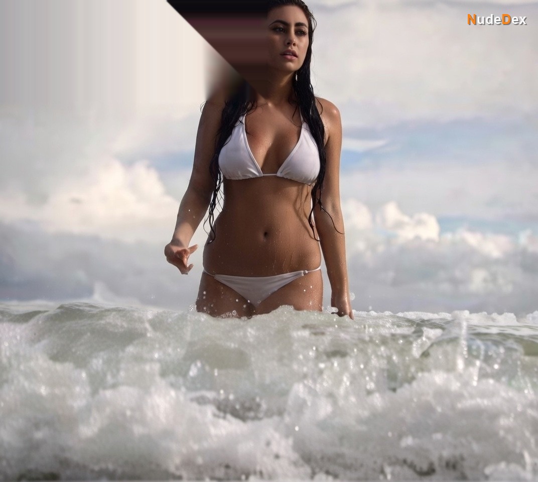 Celine Evangelista in Jenglot Pantai Selatan, photo 37