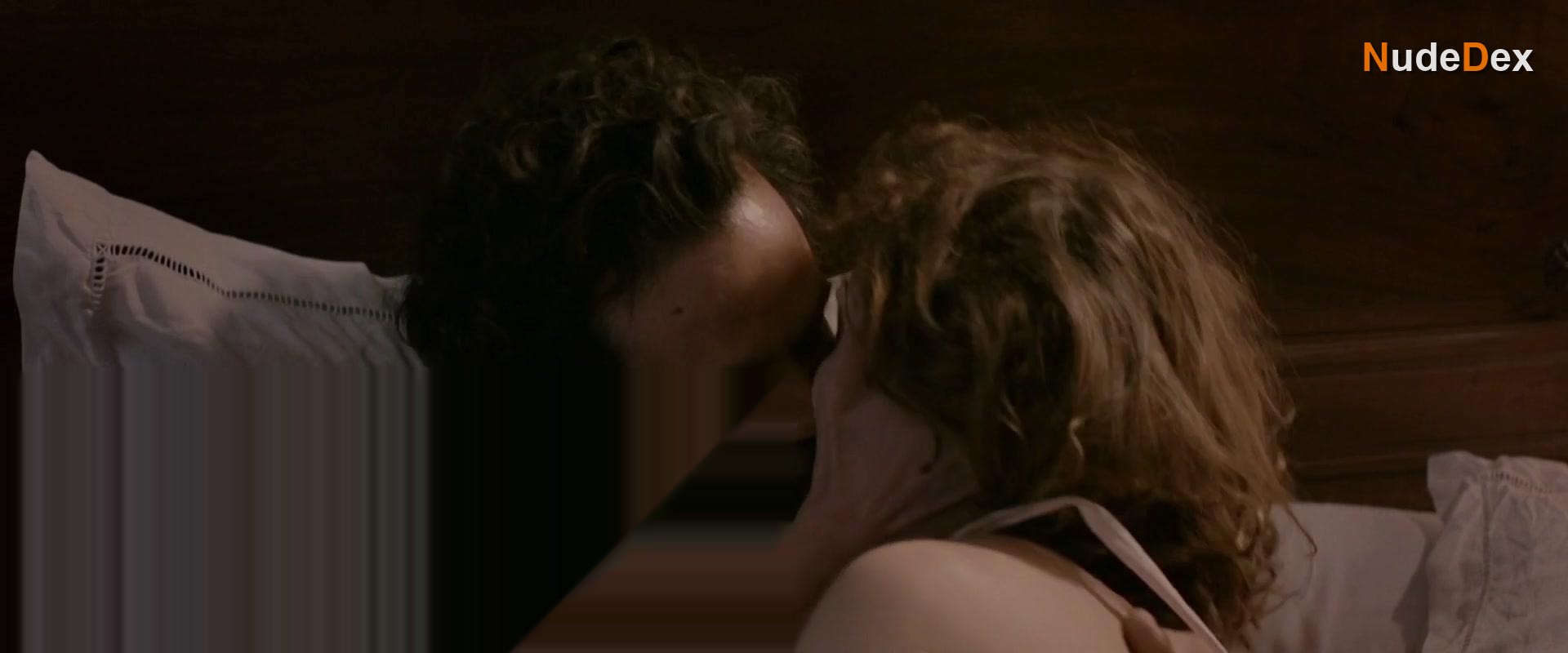 Celine Sallette in Ceasefire, photo 6