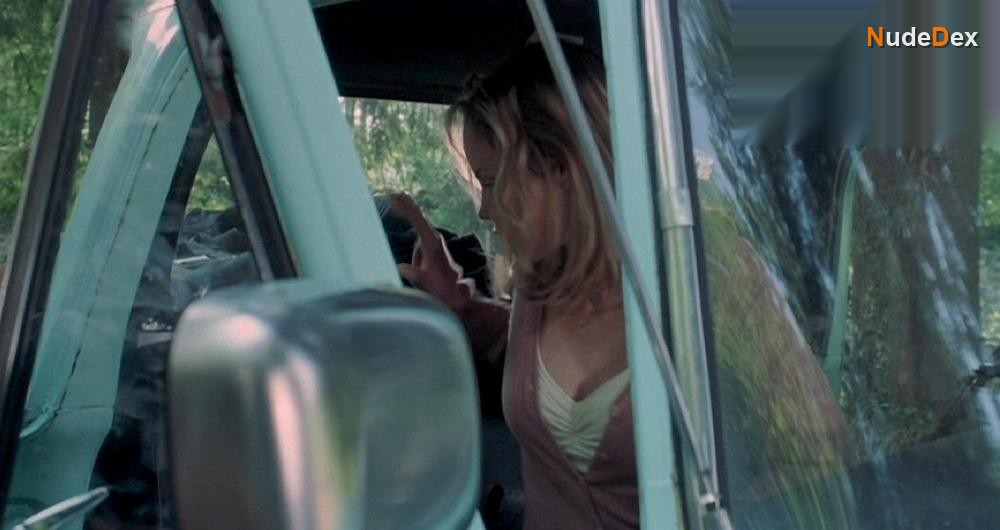 Chandra West in Water's Edge, photo 1