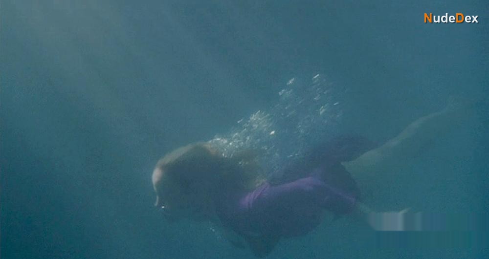 Chandra West in Water's Edge, photo 3