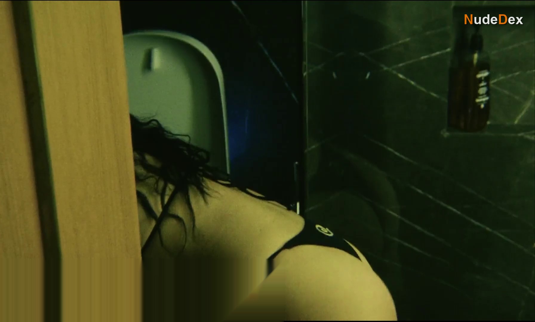Charli Xcx in The Moment, photo 3