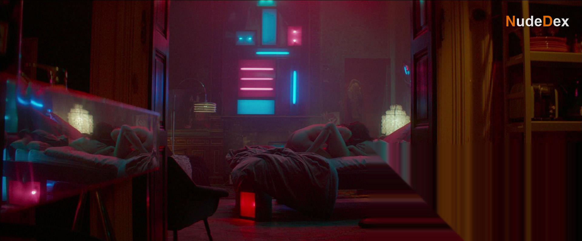 Atomic Blonde in Atomic Blonde, photo 2