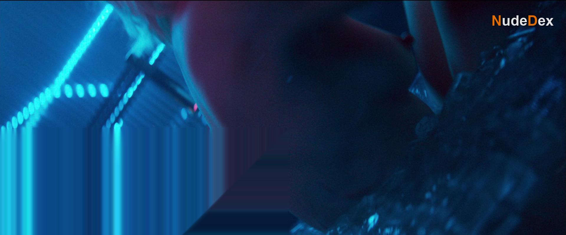 Atomic Blonde in Atomic Blonde, photo 3