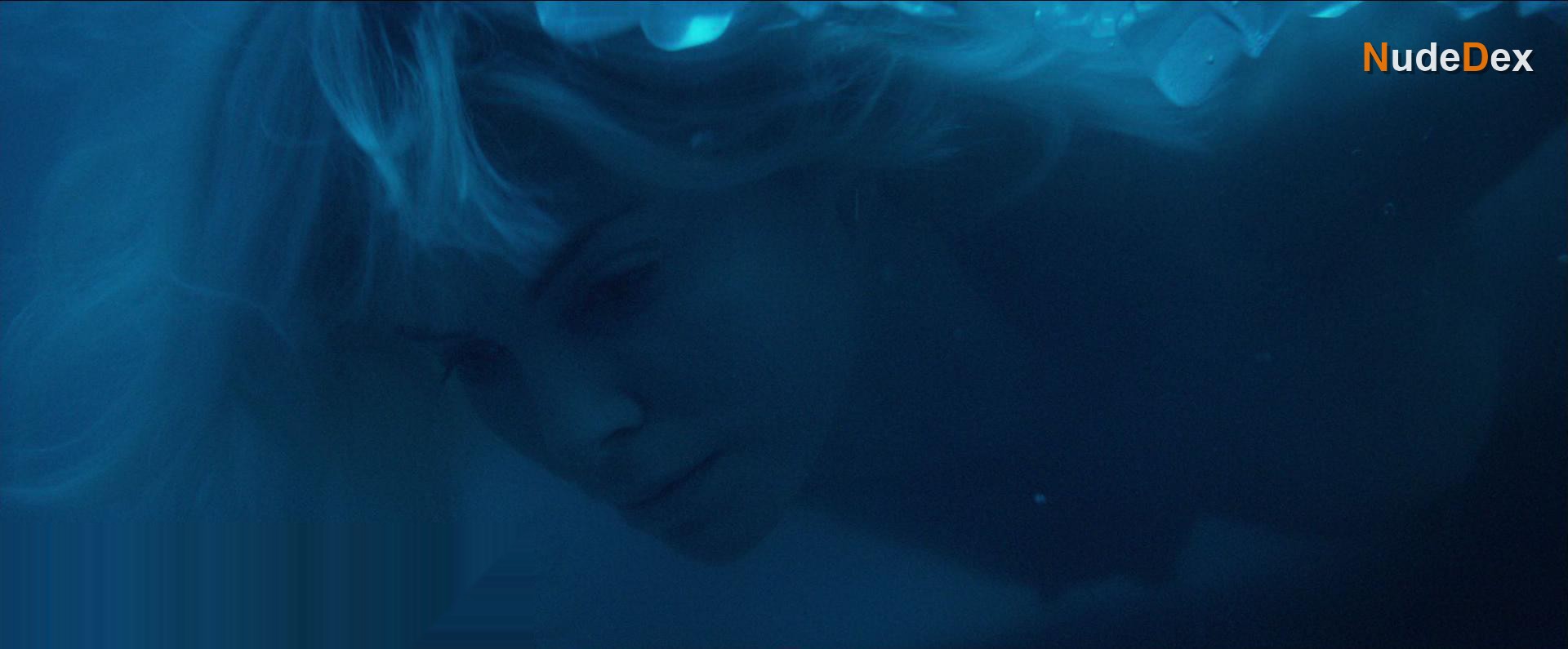 Atomic Blonde in Atomic Blonde, photo 8