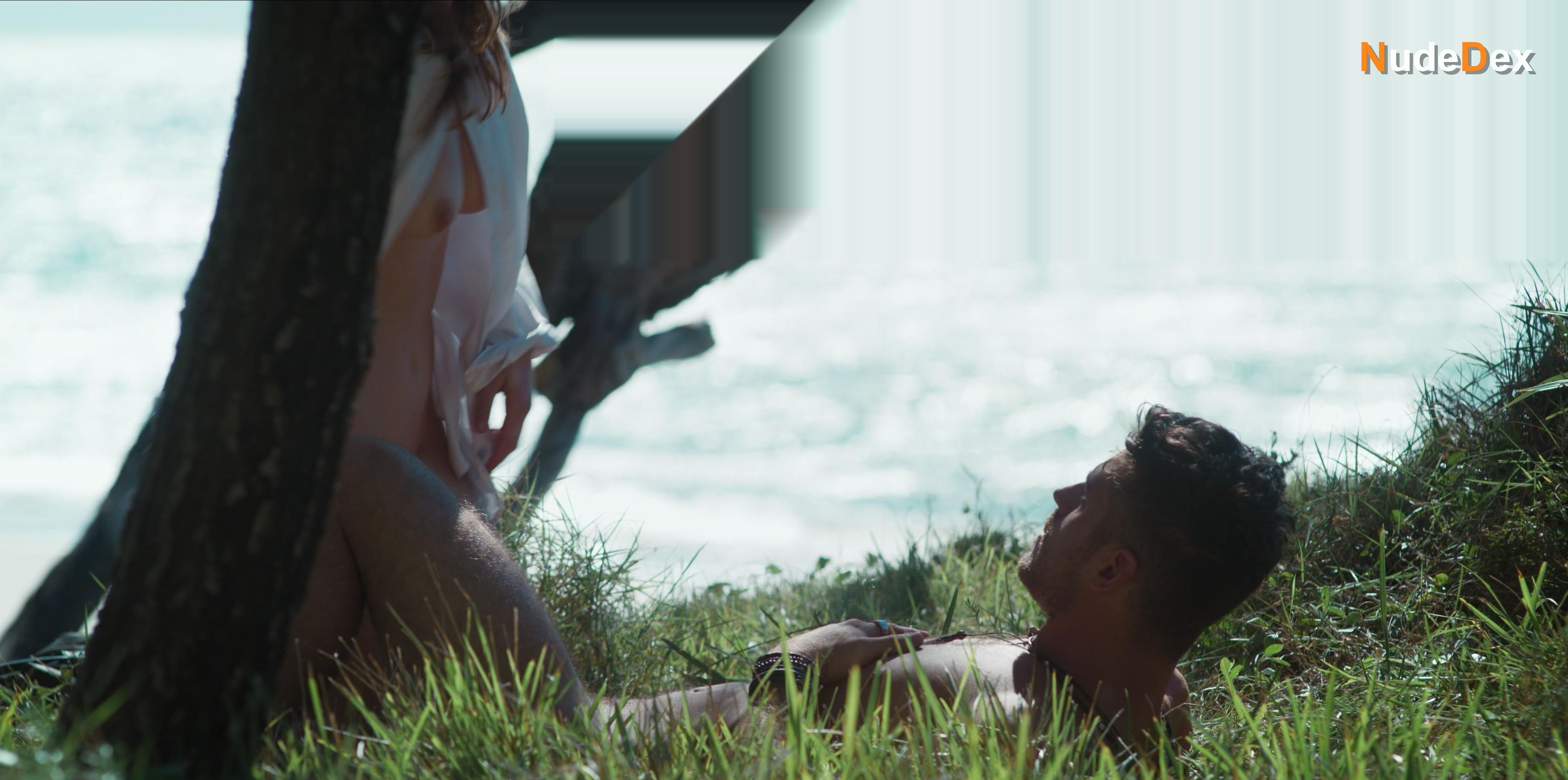 Charlotte Best in Tidelands, photo 3