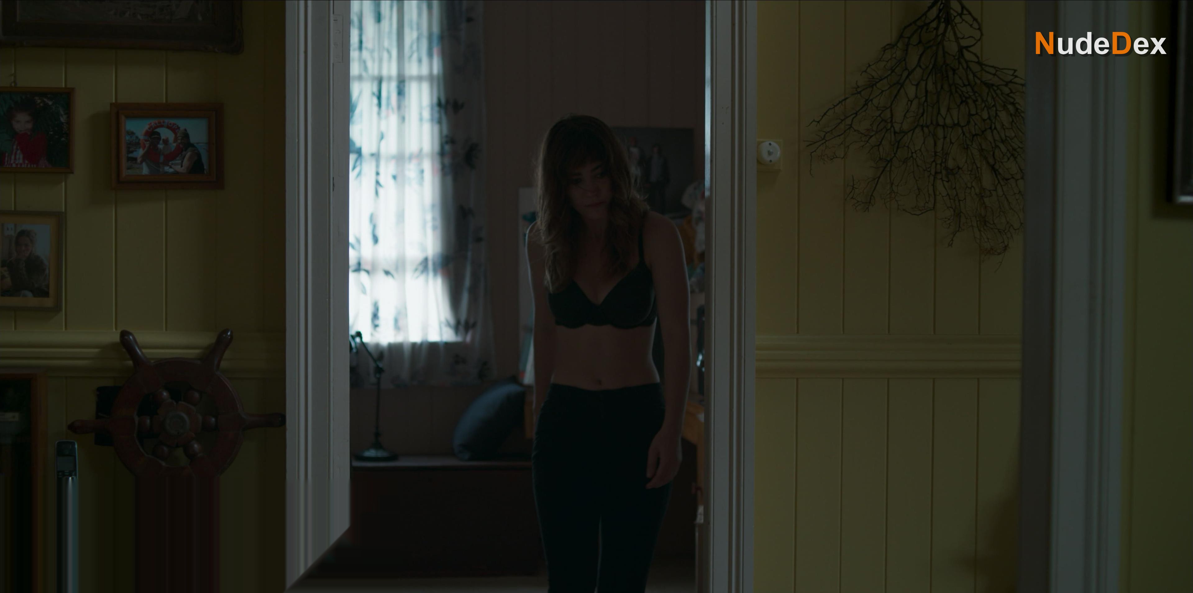 Charlotte Best in Tidelands, photo 9