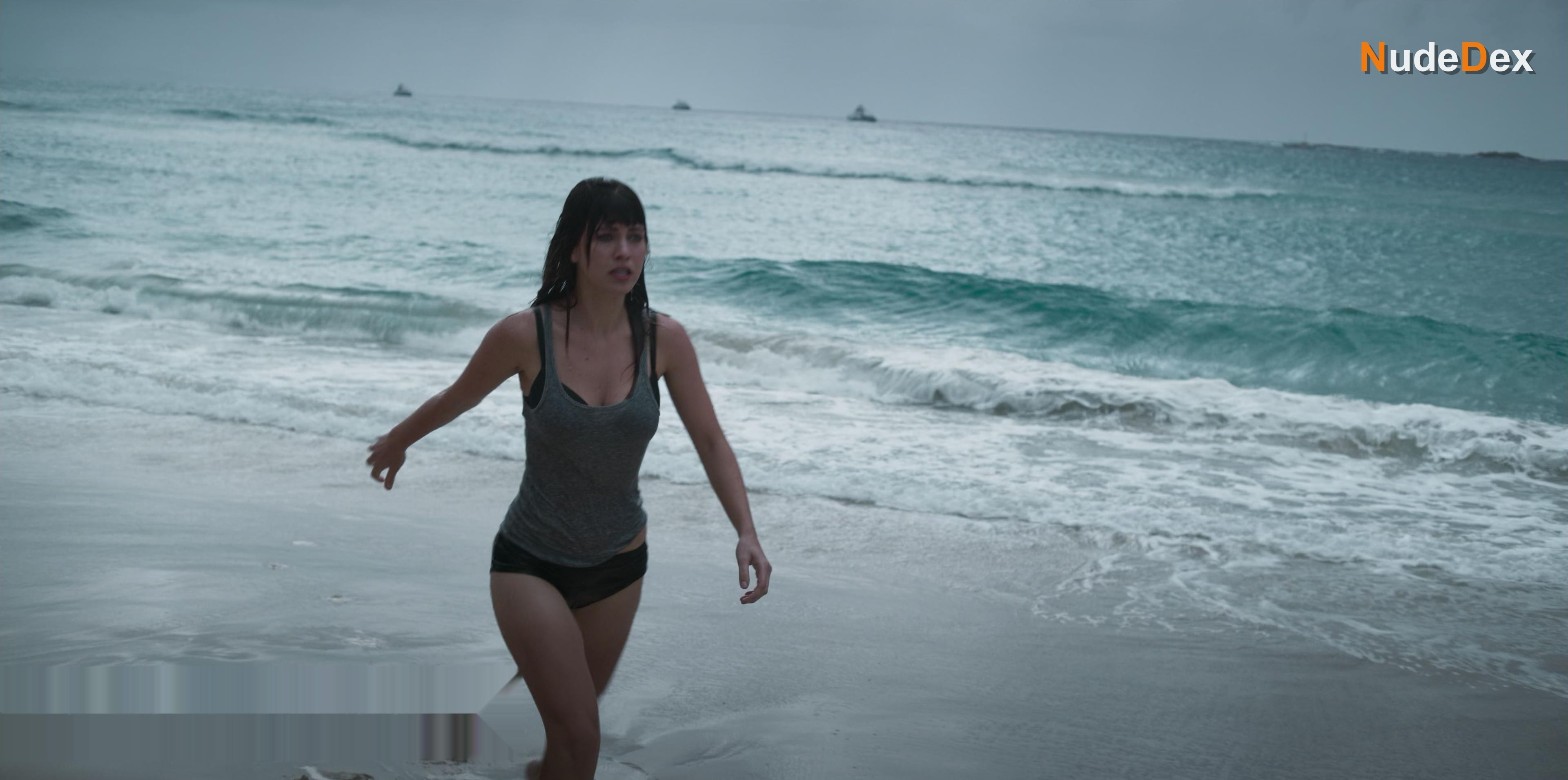 Charlotte Best in Tidelands, photo 23