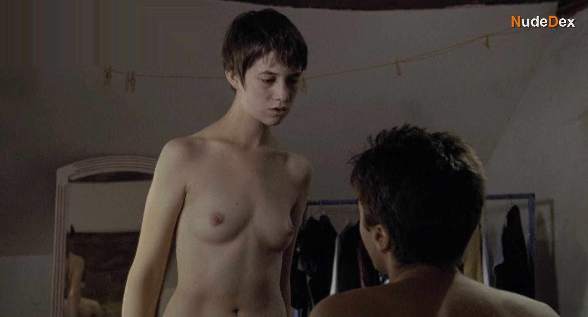 Charlotte Gainsbourg in Amoureuse, photo 10
